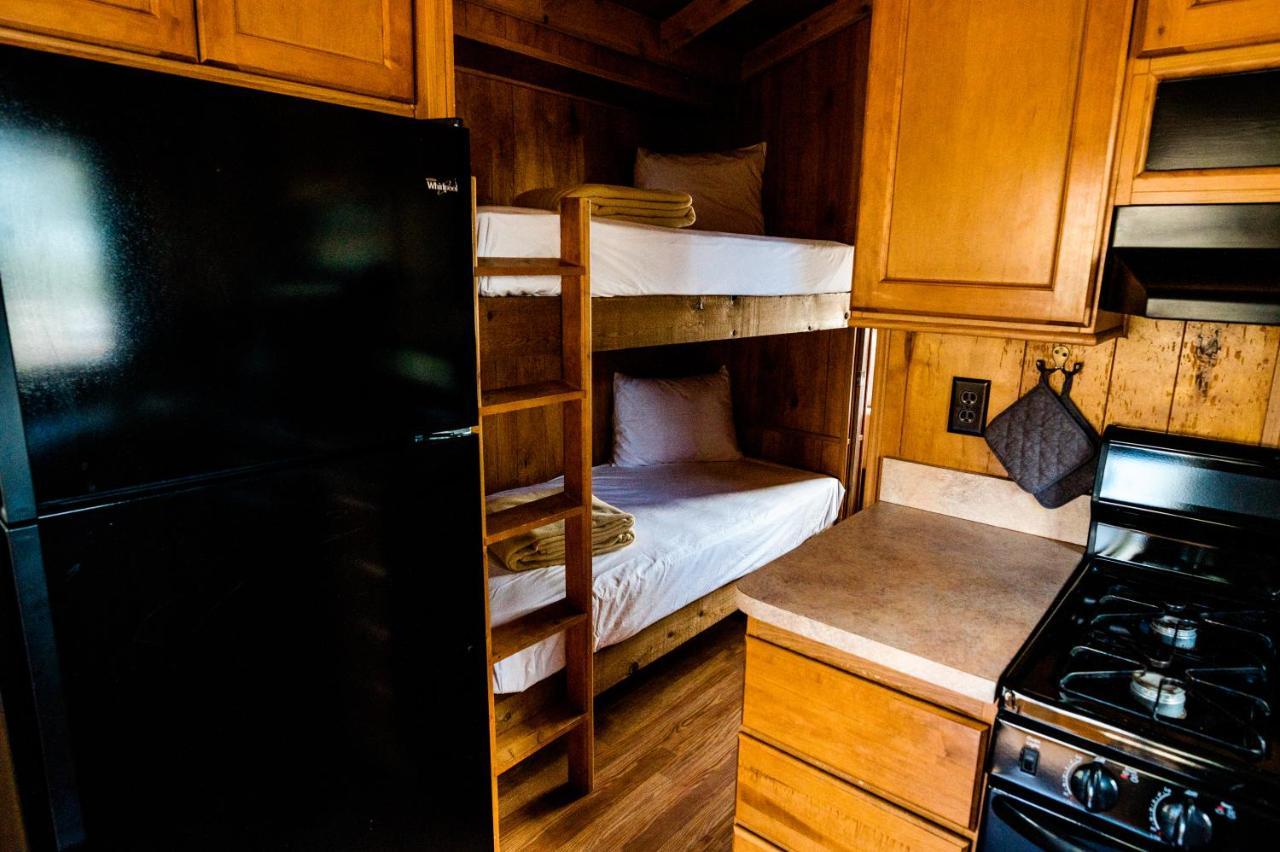 Garden Of The Gods Rv Resort Colorado Springs Exterior photo